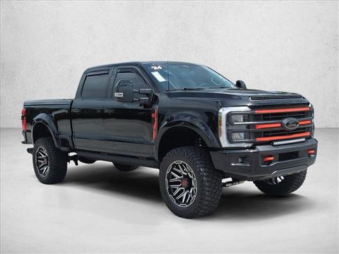 Used 2024 Ford F250 Lariat w/ Lariat Ultimate Package AWD/4WD image 3