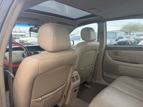 Used 2002 Toyota Avalon XLS image 22