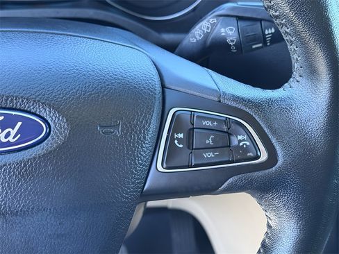 Used 2018 Ford Escape Titanium image 21