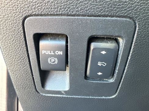 Used 2020 Ford F150 Lariat w/ Equipment Group 502A Luxury AWD/4WD image 12