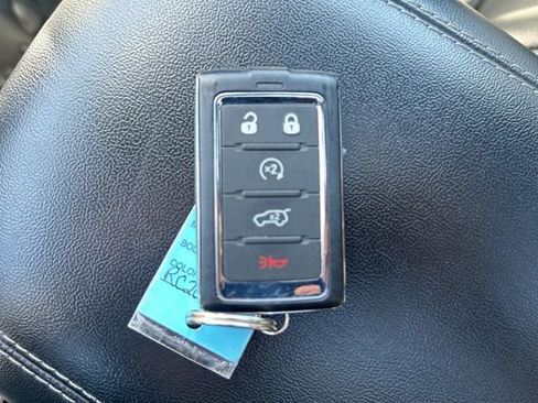 Used 2024 Jeep Grand Cherokee Limited w/ Luxury Tech Group II AWD/4WD image 33