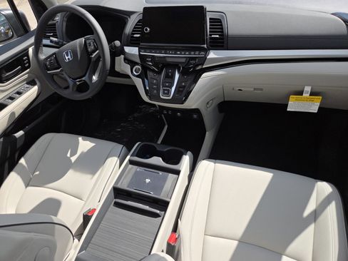 New 2026 Honda Odyssey Touring image 27