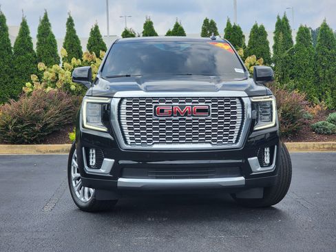 Used 2024 GMC Yukon XL Denali image 5