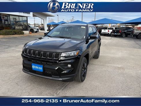 New 2026 Jeep Compass Latitude image 1