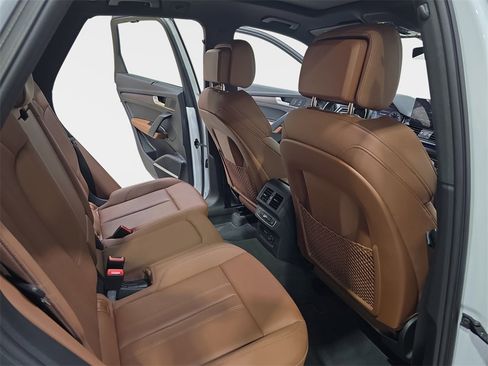 Used 2023 Audi Q5 e Prestige image 13