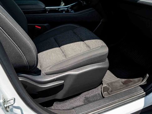 Certified 2024 Chevrolet Traverse LT w/ LPO, Floor Liner Package FWD image 29