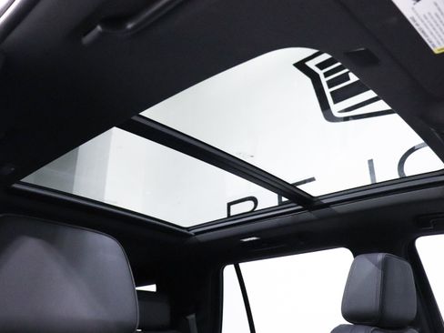 Used 2022 Chevrolet Tahoe RST w/ Sport Performance Package image 17