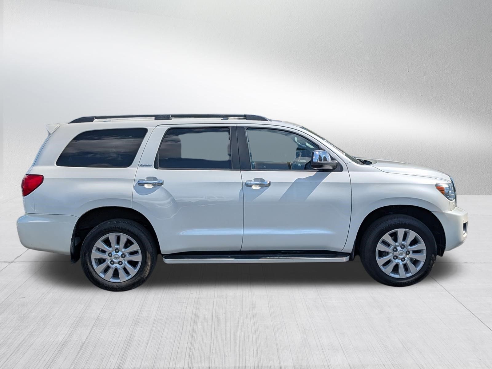 Used 2016 Toyota Sequoia Platinum AWD/4WD image 8