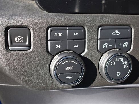 Certified 2022 Chevrolet Silverado 1500 LT w/ Z71 Off-Road Package image 19