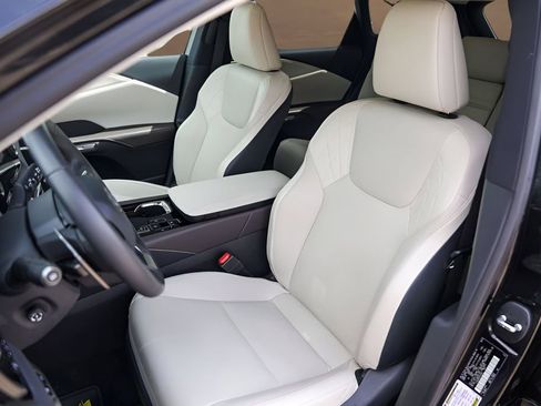 Used 2024 Lexus RX 350 FWD w/ Technology Package image 7