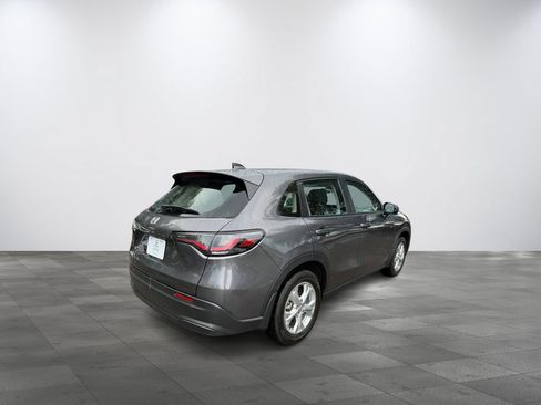 Certified 2025 Honda HR-V LX image 6
