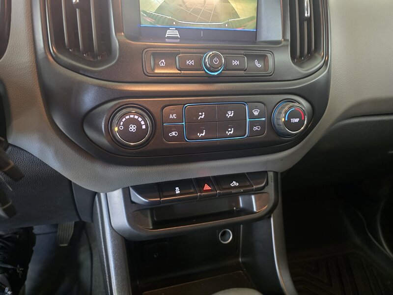 Used 2022 Chevrolet Colorado W/T w/ WT Convenience Package RWD image 21
