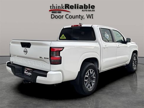 Used 2024 Nissan Frontier SL w/ Technology Package image 4