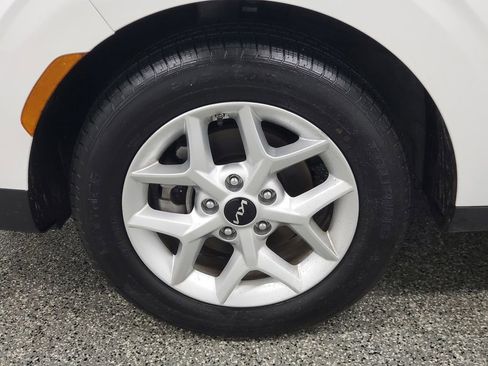 Used 2024 Kia Soul LX w/ Option Group 015 image 8