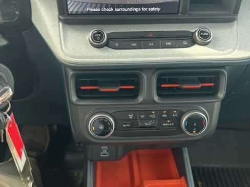 Used 2023 Ford Maverick XLT image 13