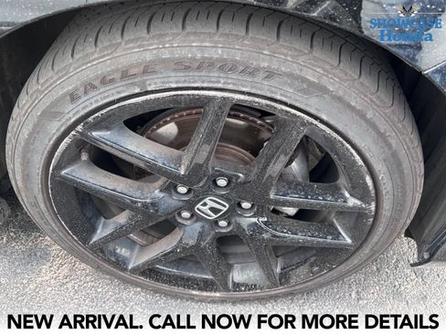 Used 2025 Honda Civic Sport image 8