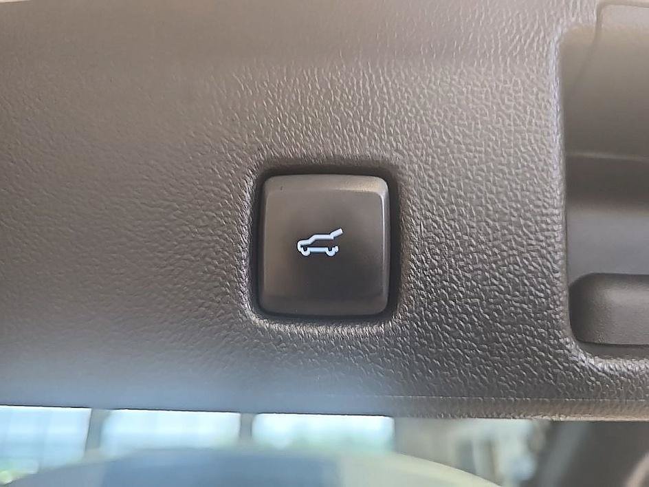 Used 2023 Ford Escape Active AWD/4WD image 32