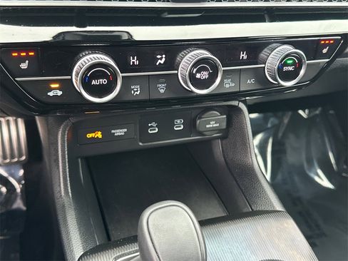 Used 2025 Honda Civic Sport image 27
