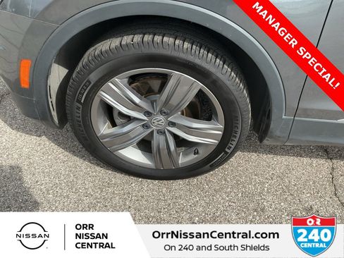 Used 2021 Volkswagen Tiguan SEL image 9