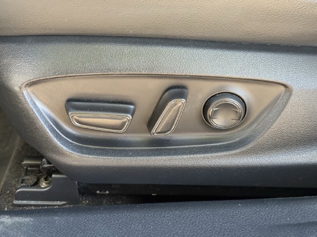 Used 2024 Toyota Camry SE FWD image 23