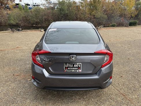 Used 2018 Honda Civic LX image 7