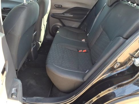 Used 2022 Nissan Kicks S FWD image 17