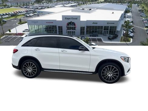Used 2019 Mercedes-Benz GLC 300 image 4