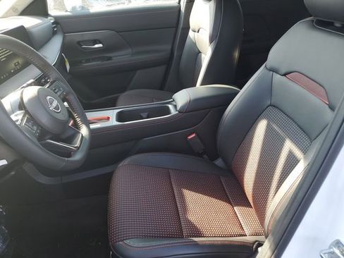 New 2026 Nissan Kicks SR w/ Cold Weather Package image 18