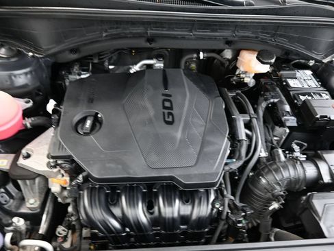 Used 2022 Kia Sorento LX FWD image 16