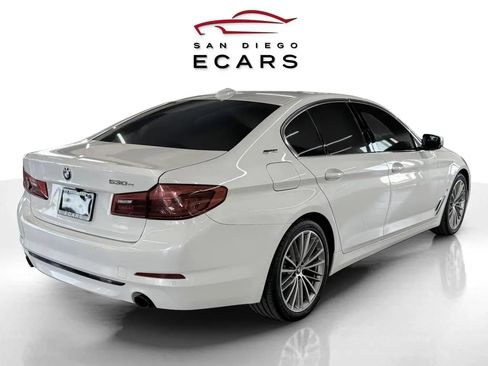 Used 2019 BMW 530e w/ Convenience Package image 5