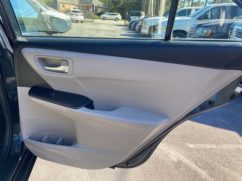 Used 2016 Toyota Camry XLE image 22