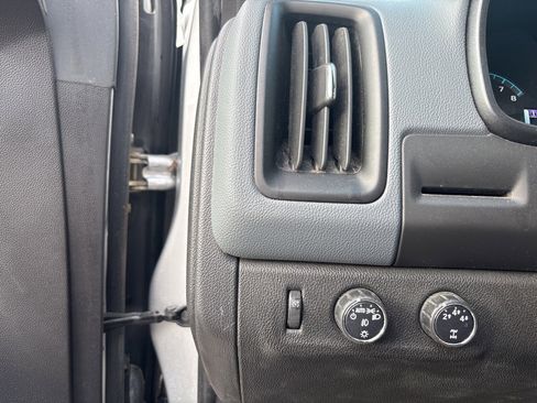 Used 2016 Chevrolet Colorado Z71 image 37