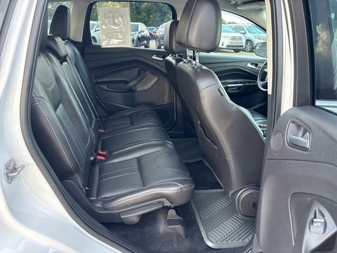Used 2013 Ford Escape Titanium w/ Class II Trailer Tow Pkg FWD image 21