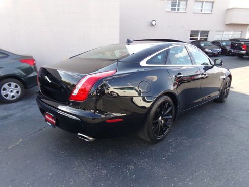 Used 2013 Jaguar XJ AWD image 64