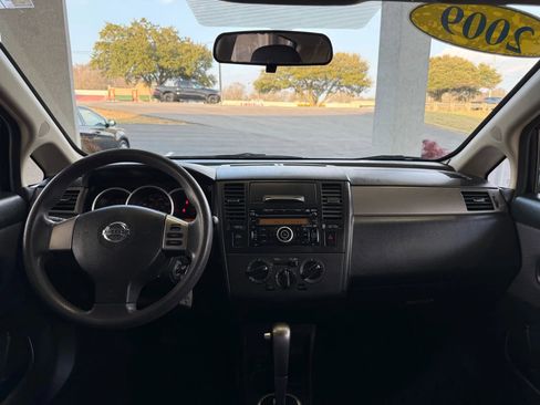 Used 2009 Nissan Versa SL image 11