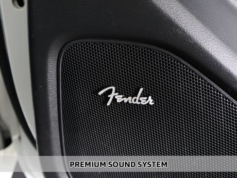 Used 2022 Nissan Frontier PRO-4X w/ Pro-4X Premium Package AWD/4WD image 5