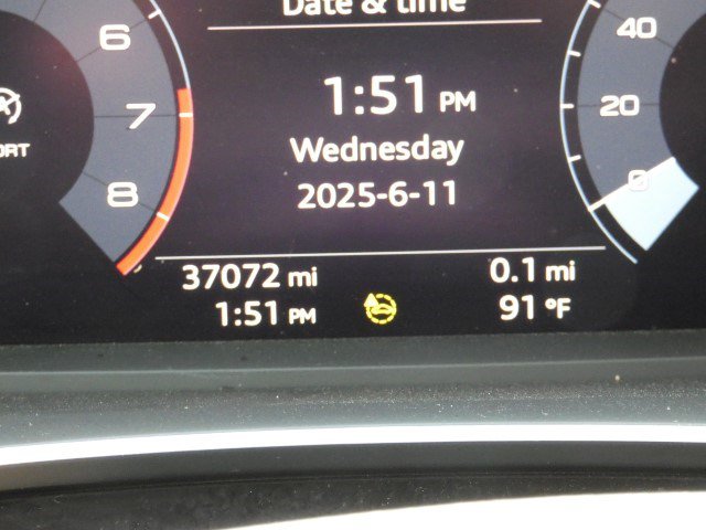 Used 2022 Audi Q3 2.0T Premium AWD/4WD image 8