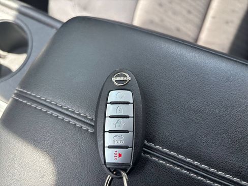 Used 2025 Nissan Altima 2.5 SV FWD image 18