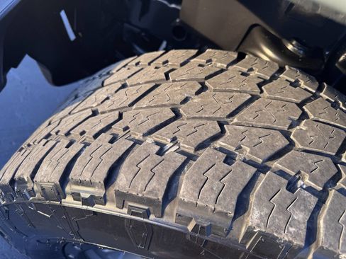 Used 2015 Jeep Wrangler Unlimited Sahara image 13