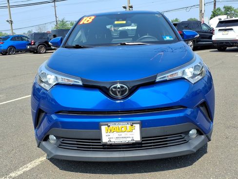 Used 2018 Toyota C-HR XLE FWD image 2