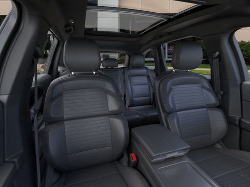 New 2024 Lincoln Nautilus Reserve w/ Equipment Group 203A image 10