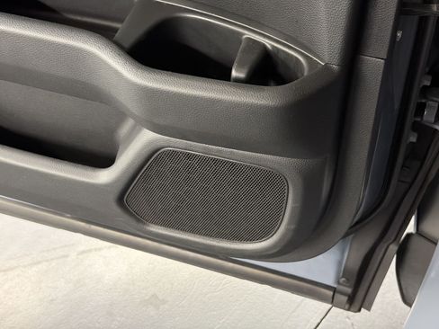 Certified 2025 Honda Pilot Black Edition image 28