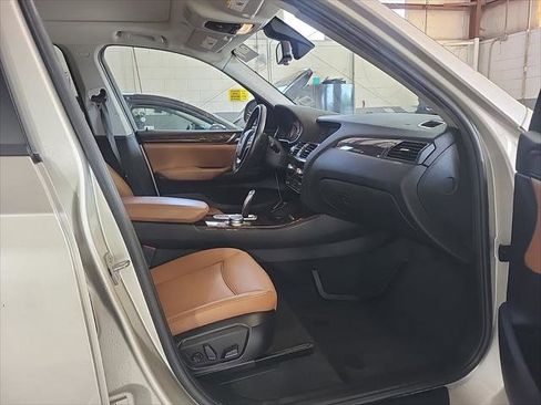Used 2017 BMW X3 sDrive28i image 18