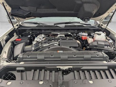 New 2026 Chevrolet Silverado 2500 ZR2 AWD/4WD image 17