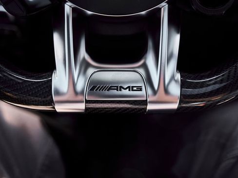 Used 2022 Mercedes-Benz G 63 AMG 4MATIC w/ Seat Comfort Package image 63