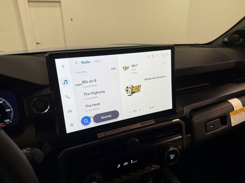 Used 2025 Toyota 4Runner Limited w/ Tow Technology Package image 71