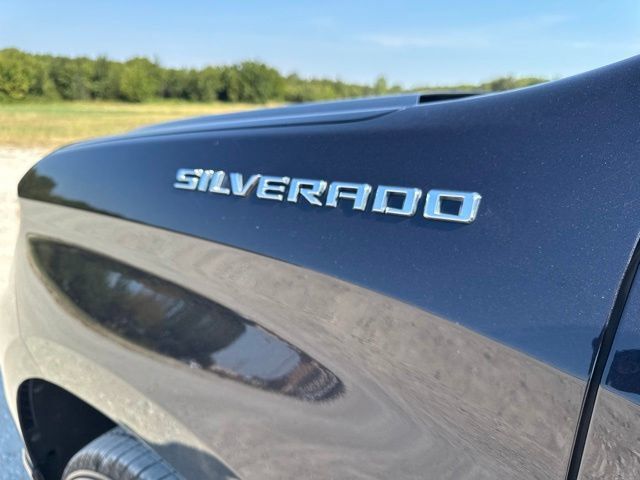Used 2024 Chevrolet Silverado 1500 RST RWD image 10