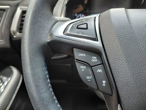 Certified 2020 Ford Edge Titanium AWD/4WD image 36