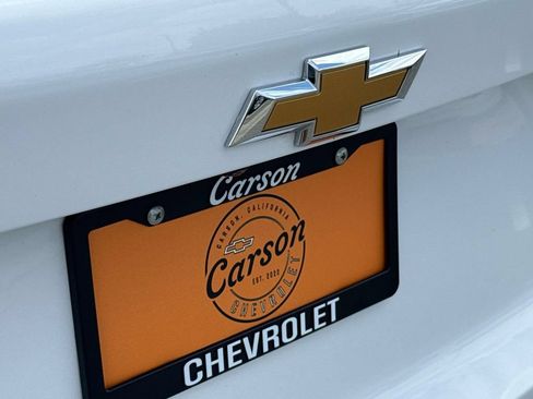 Used 2025 Chevrolet Equinox LT AWD/4WD image 6