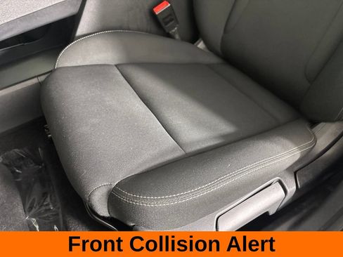Used 2023 Nissan Rogue S AWD/4WD image 12